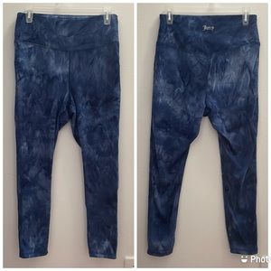 JUICY COUTURE SPORT Women’s Blue Tie Dye 7/8 Leggings. Size L
